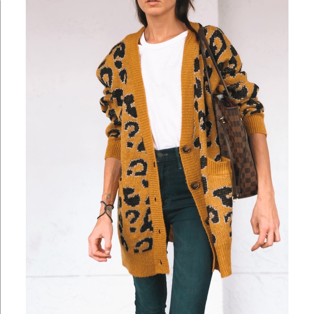J.O.A/Revolve leopard metallic cardigan - Picture 2 of 4